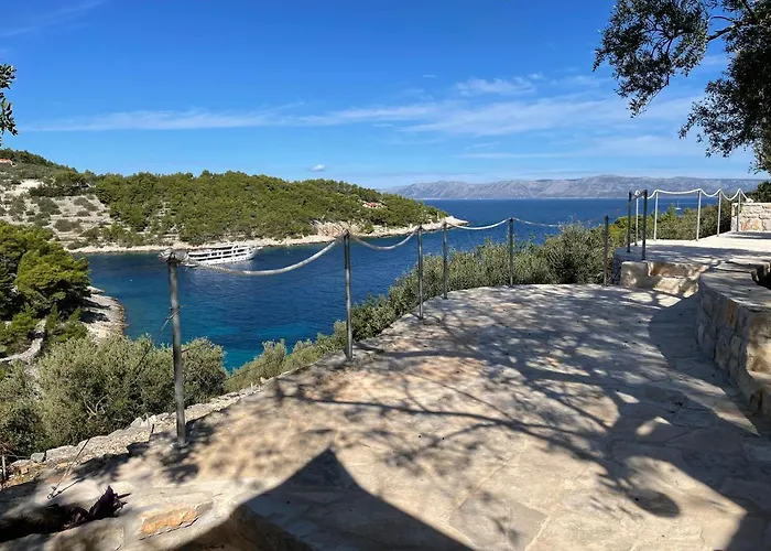 Tranquility * Vela Luka