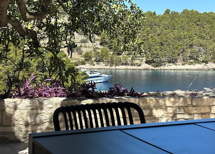 Tranquility Vela Luka